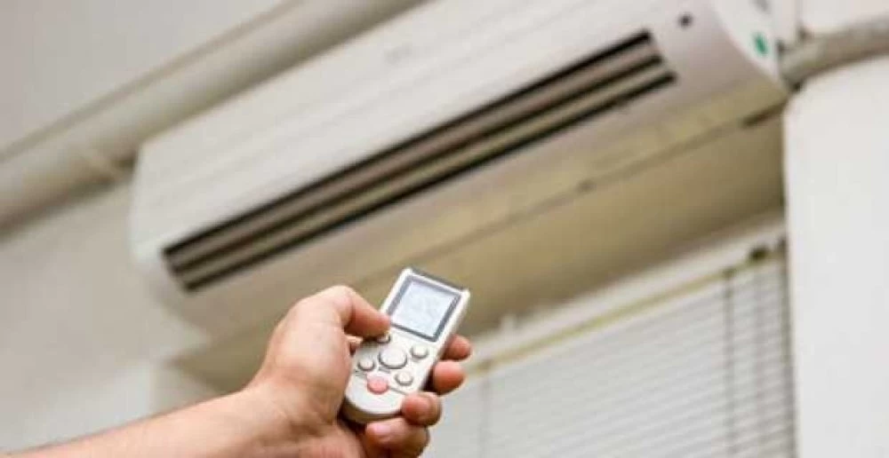 Κλιματιζόμενες αίθουσες λειτουργούν στον δήμο Πειραιά